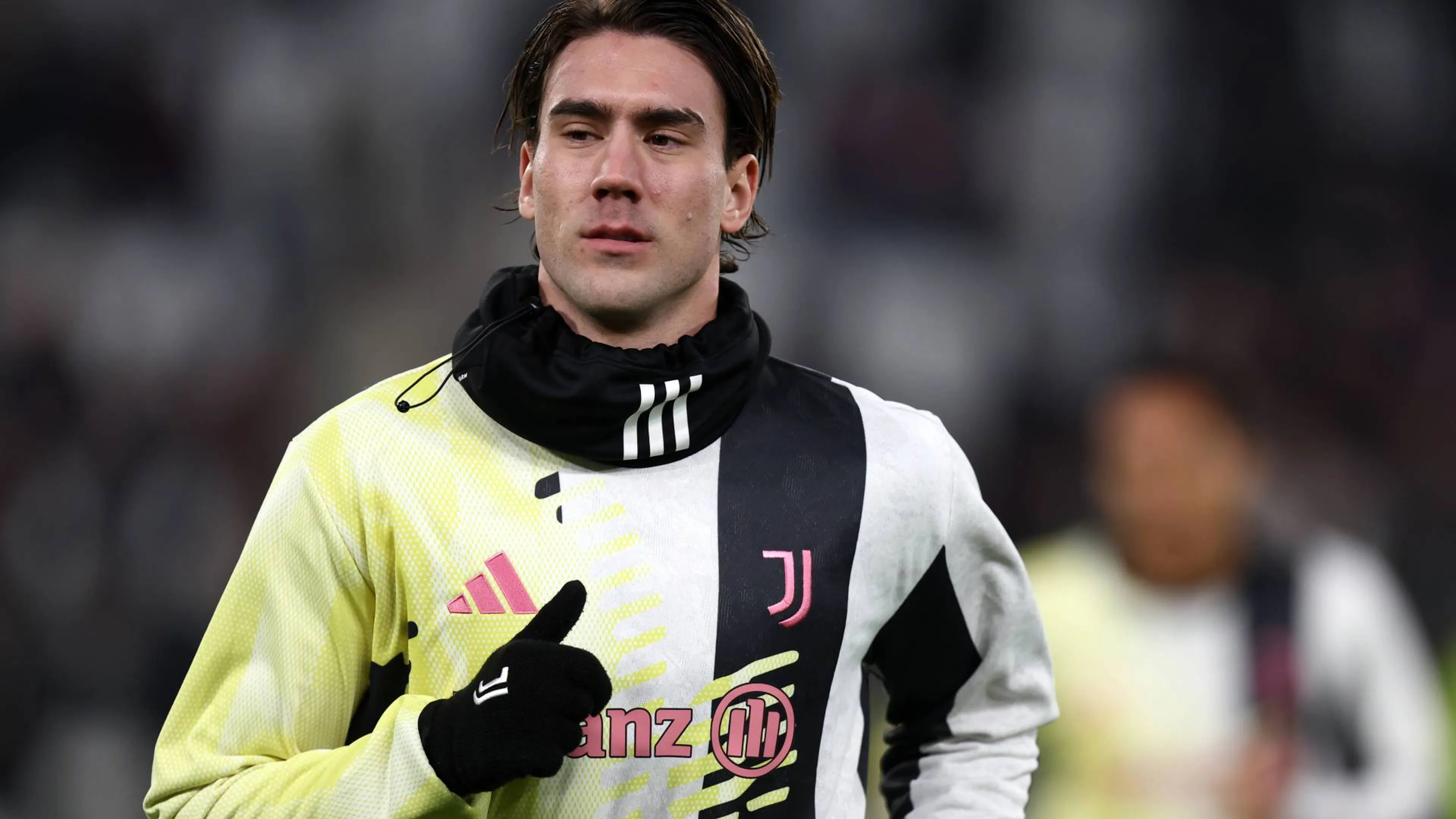 Copertina di Napoli-Juve, Vlahovic in panchina: Thiago Motta svela la reazione del serbo