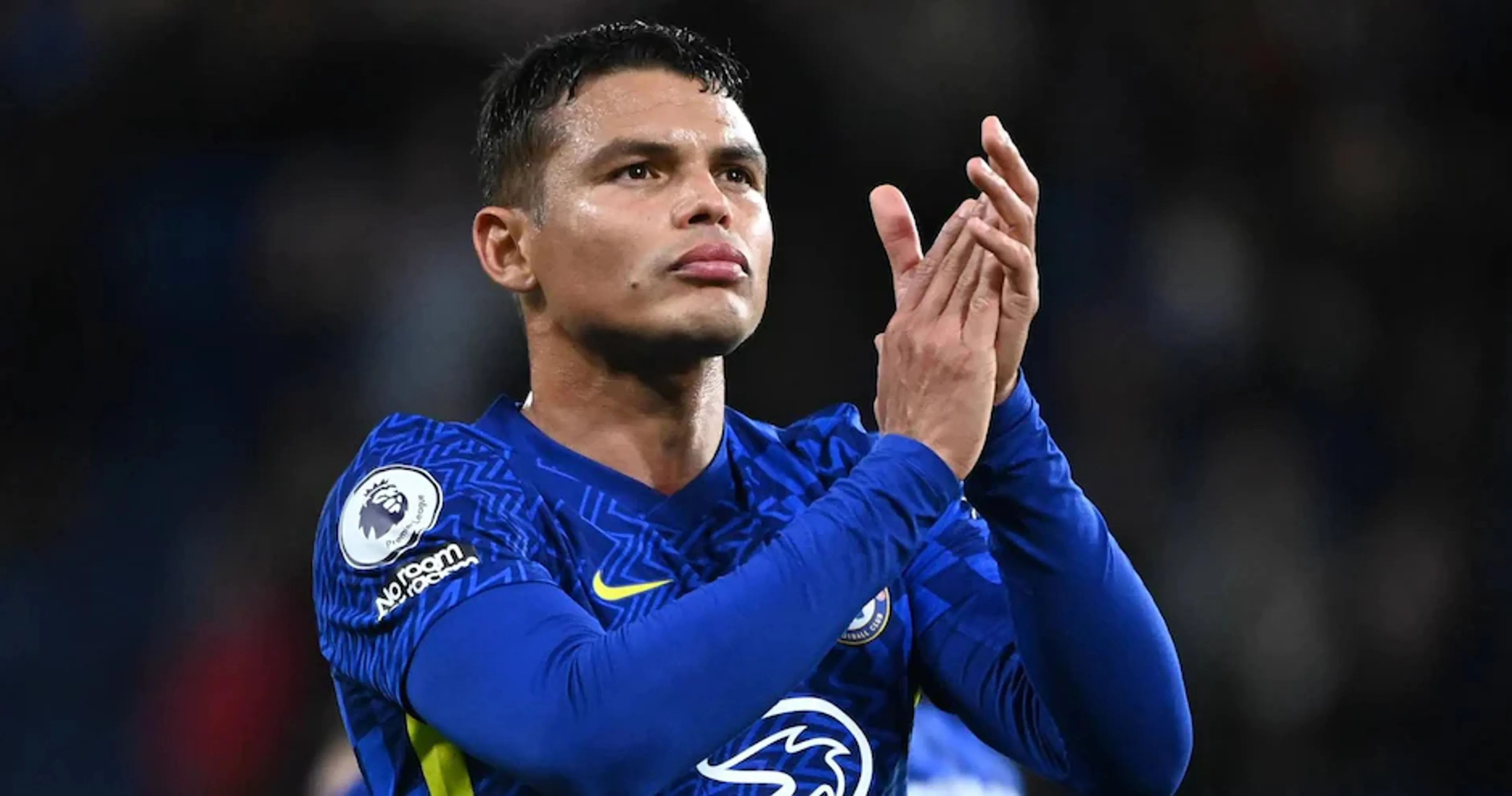 Copertina di Thiago Silva tra duro lavoro, dieta e camera iperbarica: “Spero di giocare fino a 41 anni come Maldini”