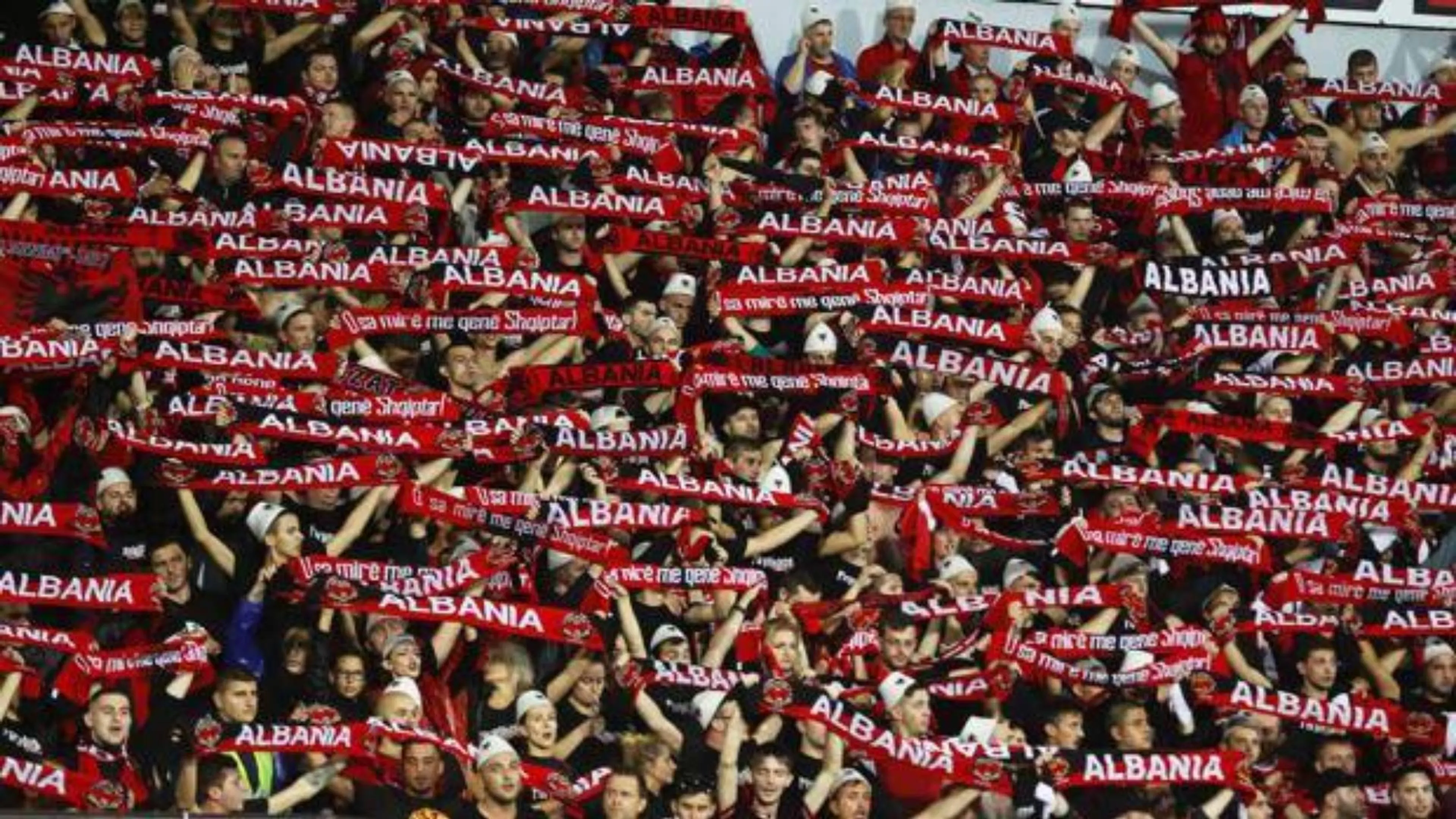 Clamoroso: Italia-Albania si giocherà con 50.000 tifosi albanesi sugli spalti!
