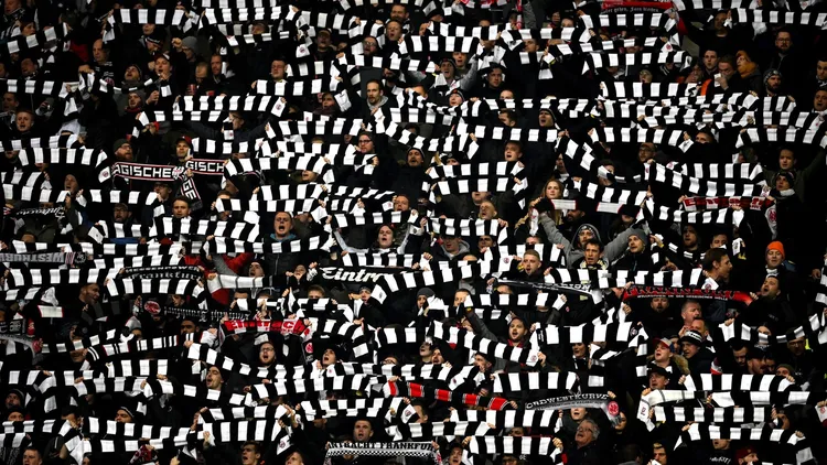 /images/t/i/f/tifosi-delleintracht.jpg