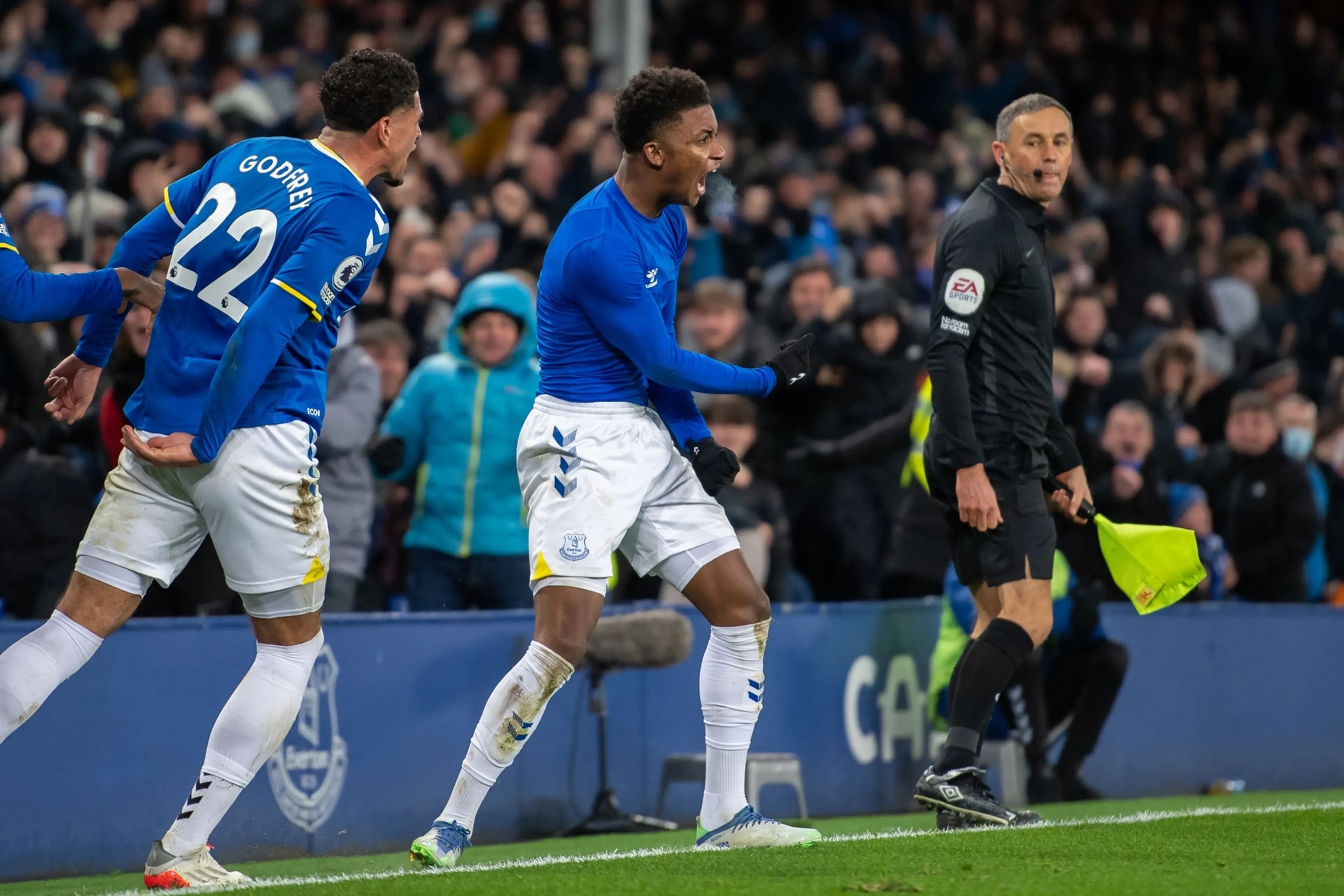 Copertina di La protesta dei tifosi dell’Everton è un flop: solo un centinaio partecipa