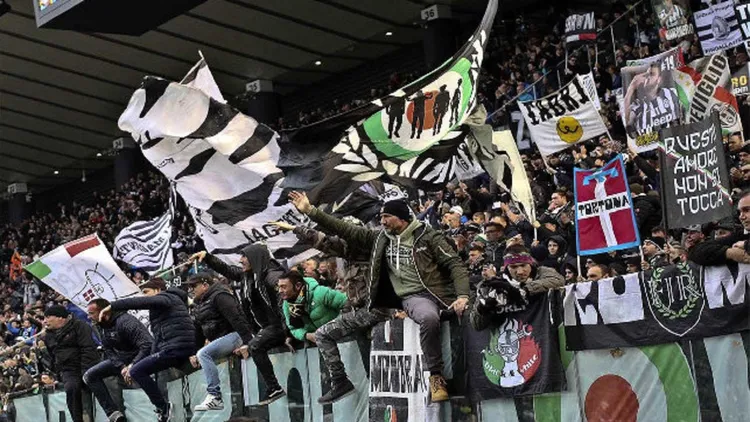 /images/t/i/f/tifosi-juventus-1-1.jpg