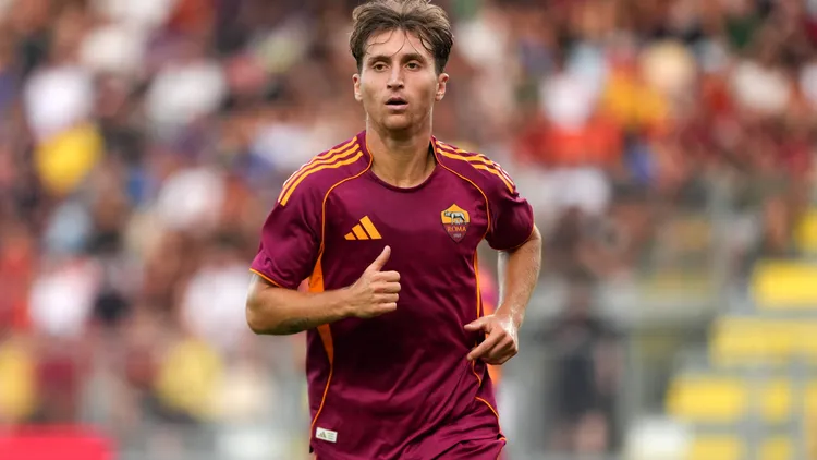 /images/t/o/m/tommaso-baldanzi-of-as-roma-during-the-friendly-football-match-between-as-roma-and-neom-sports-club-at-august-in-frosinone-italy-august-16-2025-antoniettaxbaldassarrejpg_1756241399542.jpg