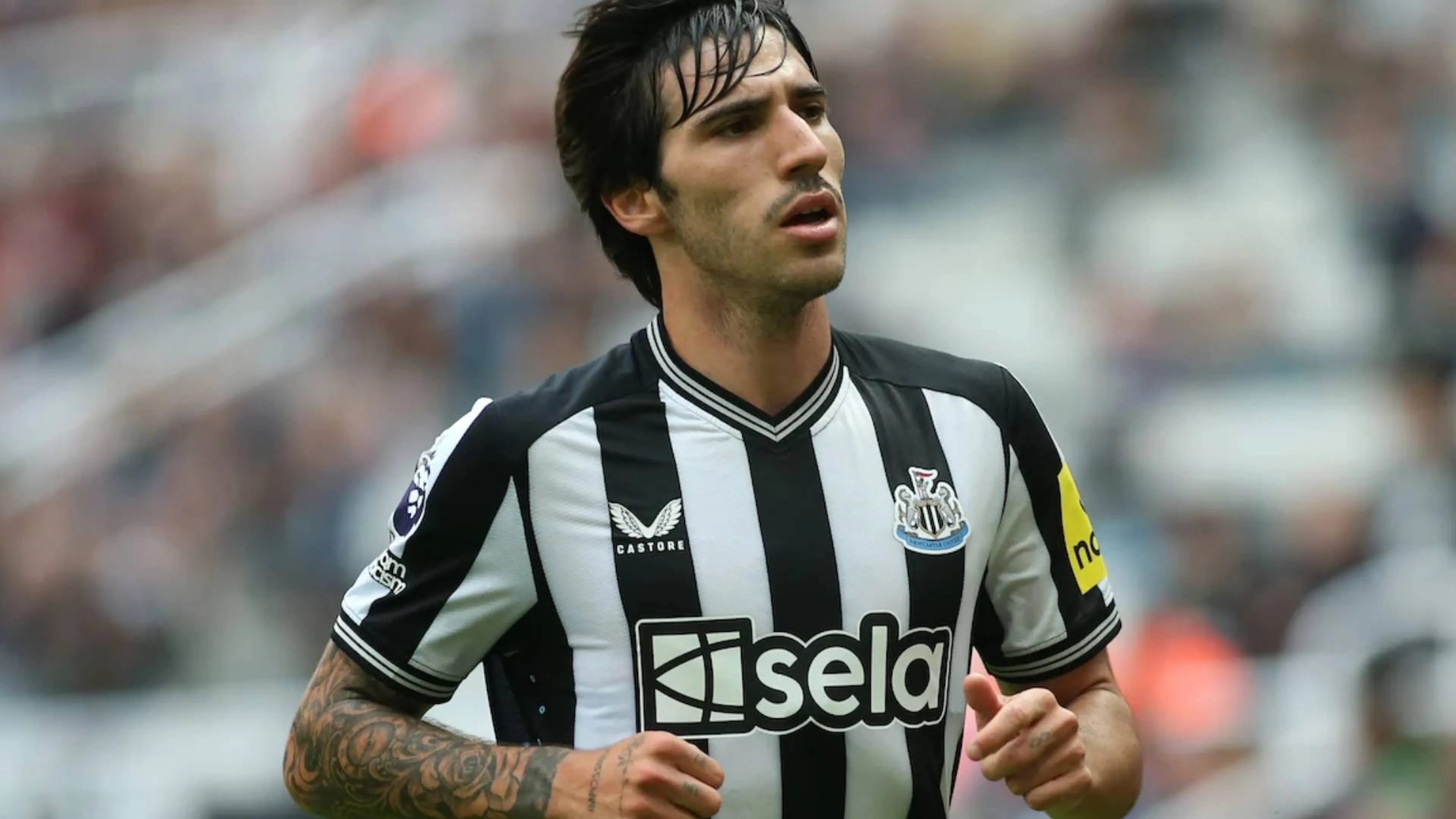 Copertina di Newcastle, pieno supporto a Tonali. Il comunicato del club