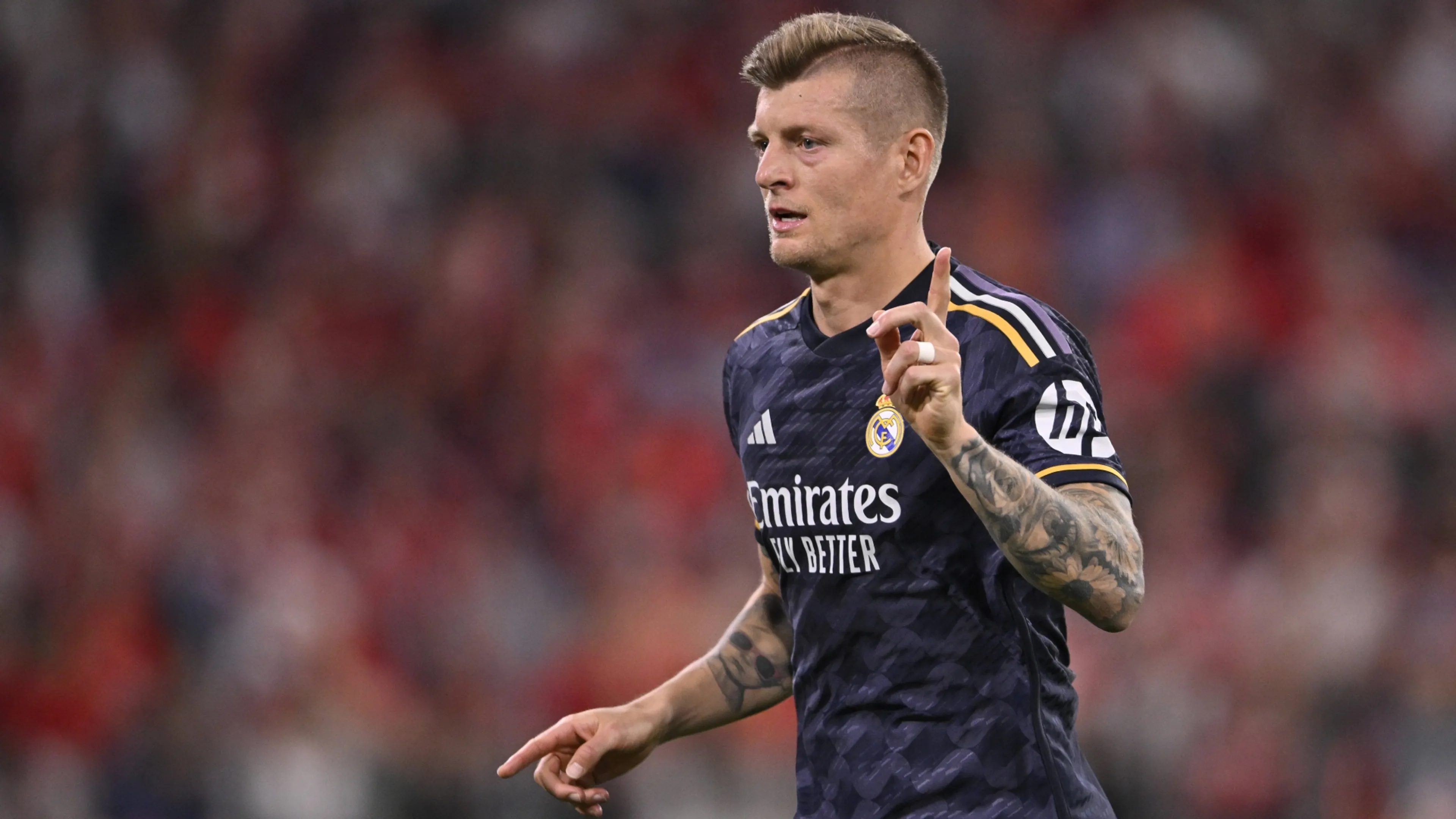 Kroos genio degli assist ma un video svela un piccolo segreto che aiuta i compagni (VIDEO)