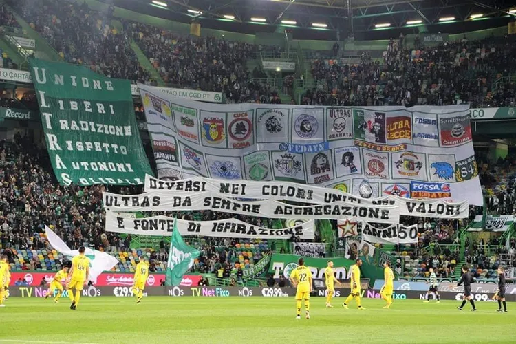 /images/t/o/r/torcida-sporting.jpg