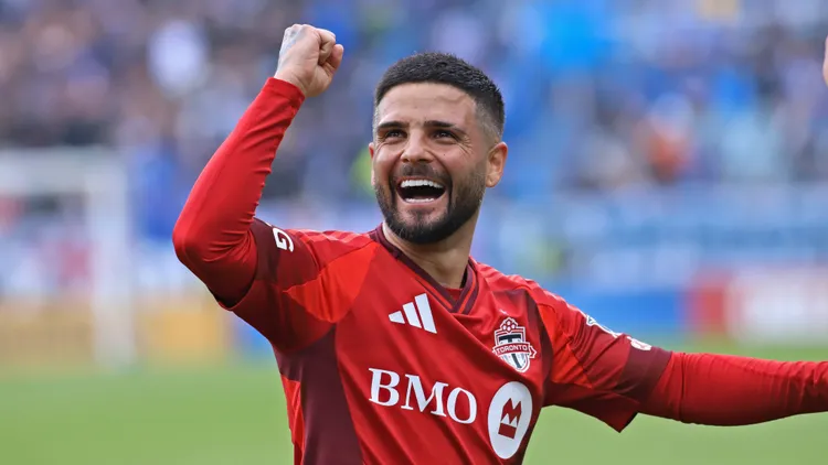 /images/t/o/r/toronto-fc-v-cf-montreal-mls-fussball-herren-usa-league-lorenzo-insigne-24-of-toronto-fc-celebrating-during-the-mls-match-between-toronto-fc-and-cf-montr-al-at-saputo-stadium-final-score-toronto-6-1-montreal-on-may-17-2025-in-montreal-canada-montreal-quebec-canada-copyright-xhoracioxzamoraxriosxjpg_1751886009697.jpg