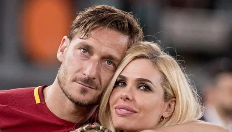 /images/t/o/t/totti-e-ilary-1.jpg