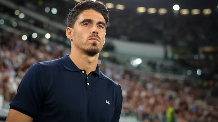 /images/t/u/r/turin-italy-24th-august-2025-carlos-cuesta-head-coach-of-parma-calcio-looks-on-prior-to-kick-off-in-the-juventus-vs-parma-serie-a-match-at-allianz-stadium-turin-picture-credit-should-read-jonathan-moscrop-sportimage-editorial-use-only-no-use-with-unauthorised-audio-video-data-fixture-lists-club-league-logos-or-live-services-online-in-match-use-limited-to-120-images-no-video-emulation-no-use-in-betting-games-or-single-club-league-player-publications-spi124jmjuveparma-spi-4077-0124jpg_1756330991833.jpg
