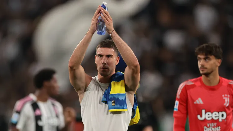 /images/t/u/r/turin-italy-24th-august-2025-dusan-vlahovic-of-juventus-applauds-the-fans-following-the-final-whistle-of-the-juventus-vs-parma-serie-a-match-at-allianz-stadium-turin-picture-credit-should-read-jonathan-moscrop-sportimage-editorial-use-only-no-use-with-unauthorised-audio-video-data-fixture-lists-club-league-logos-or-live-services-online-in-match-use-limited-to-120-images-no-video-emulation-no-use-in-betting-games-or-single-club-league-player-publications-spi083jmjuveparma-spi-4077-0083jpg_1756200789158.jpg