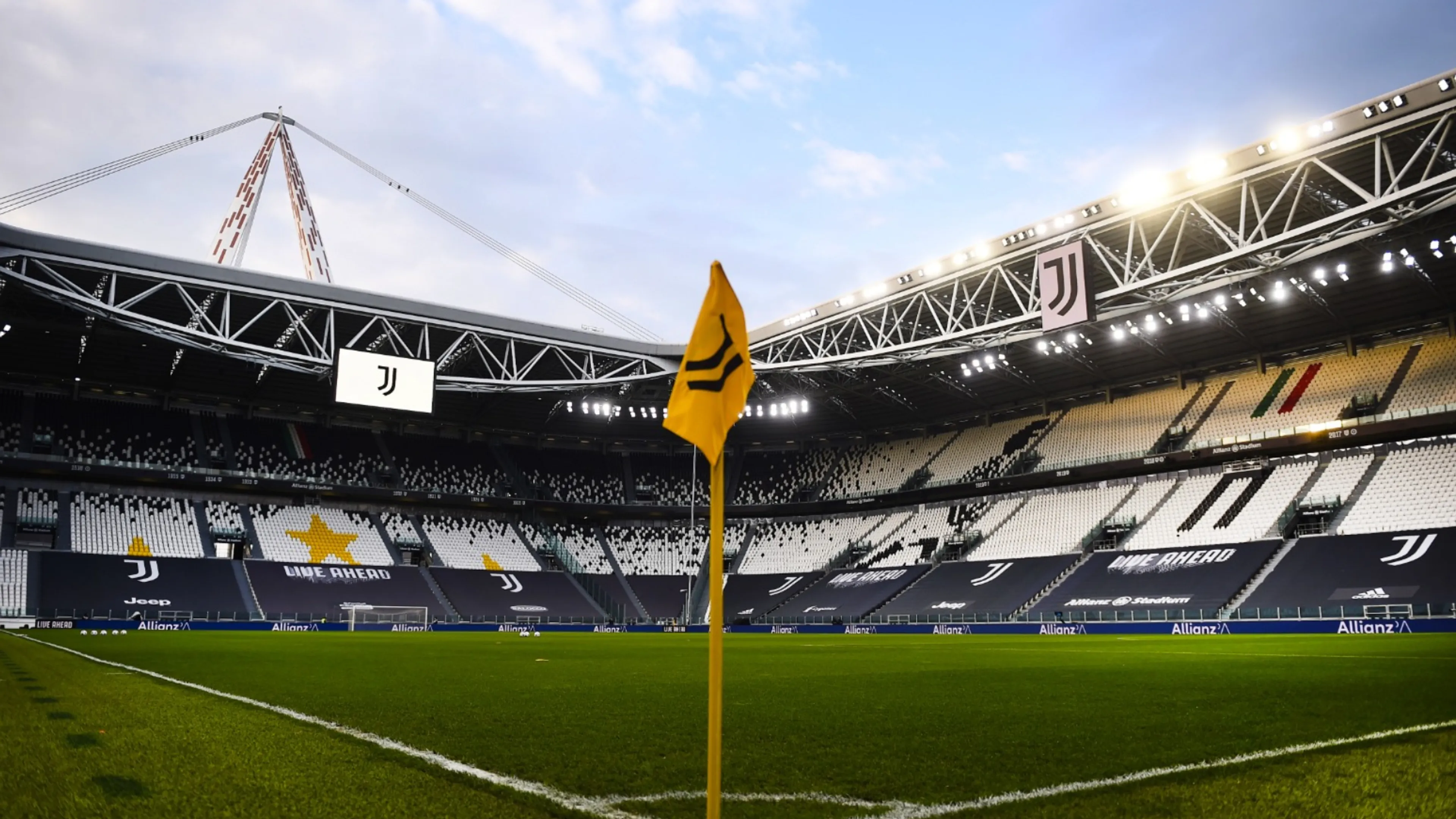 Copertina di Juve, caso plusvalenze: fissata la data dell'udienza per decidere sulla penalizzazione