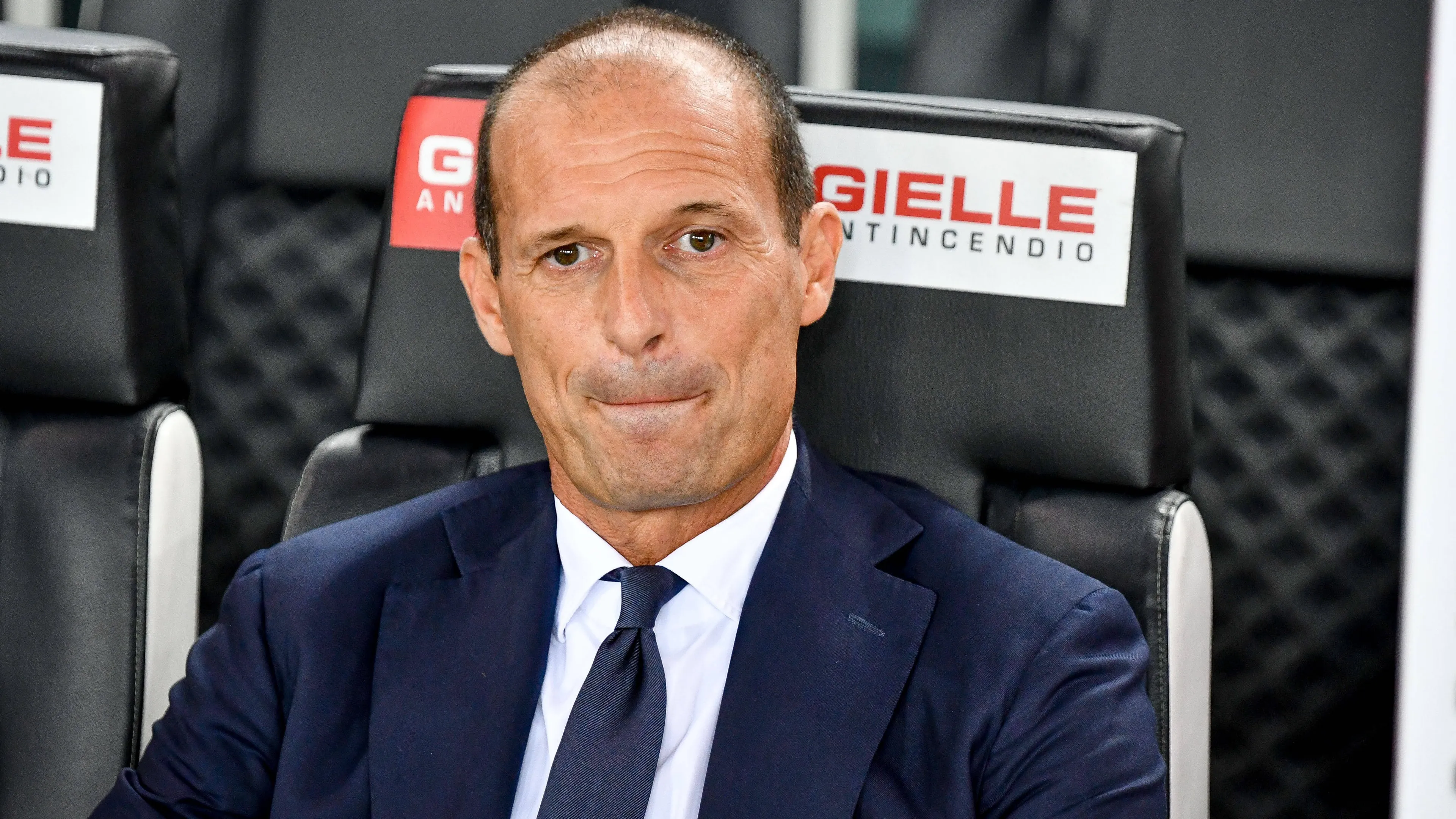 allegri arriva a milanello