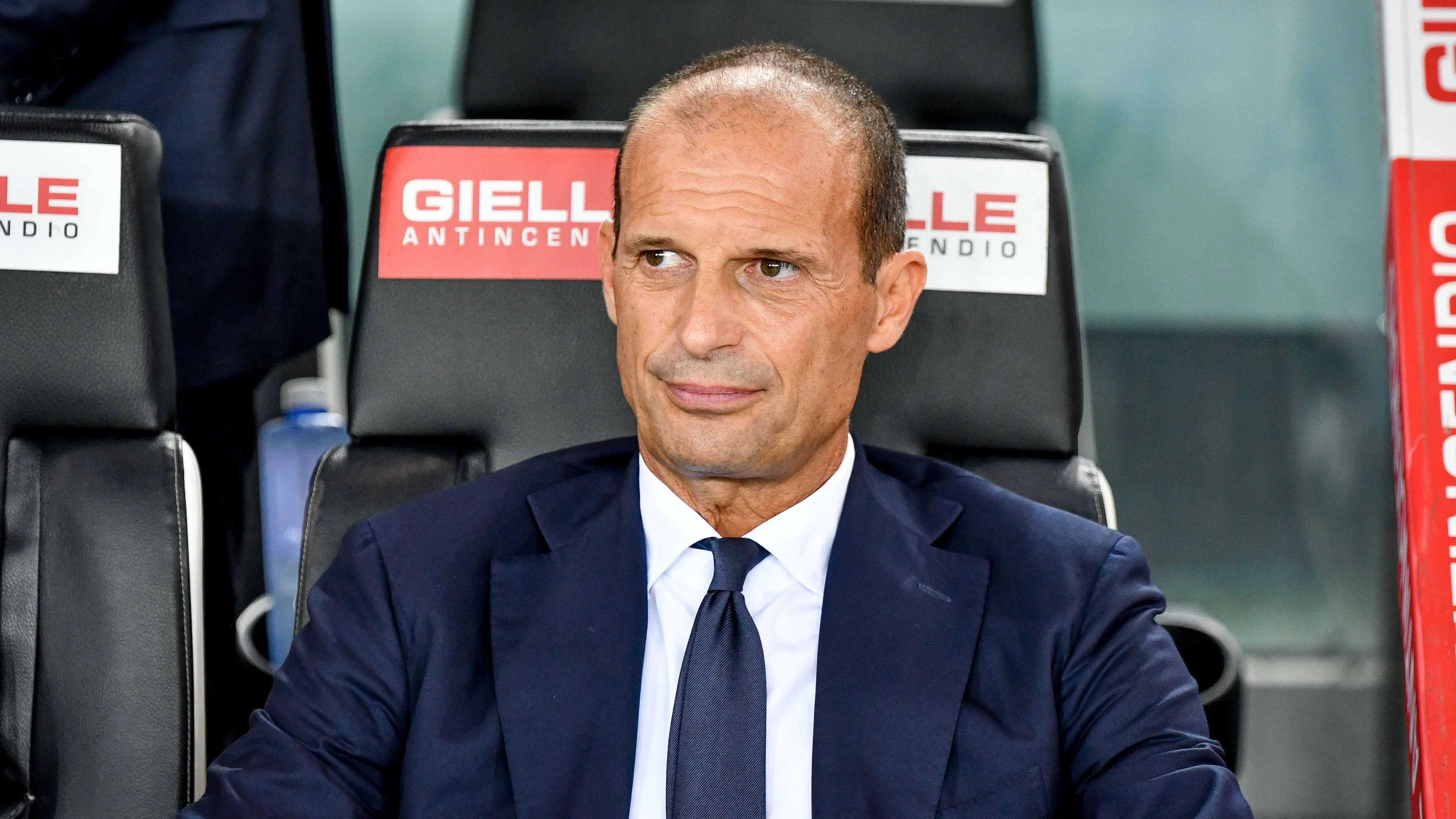 Calciomercato Milan, a caccia di terzini: 3 nomi esteri sul taccuino di Tare
