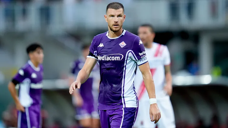 /images/u/s/-/us-grosseto-v-acf-fiorentina-friedly-match-edin-dzeko-of-acf-fiorentina-during-the-pre-season-friendly-match-between-us-grosseto-calcio-and-acf-fiorentina-at-stadio-carlo-zecchini-on-july-24-2025-in-grosseto-italy-grosseto-stadio-carlo-zecchini-grosseto-italy-copyright-xgiuseppexmaffiax-grosseto-fiorentinagmbru6661-49jpg_1754129357720.jpg