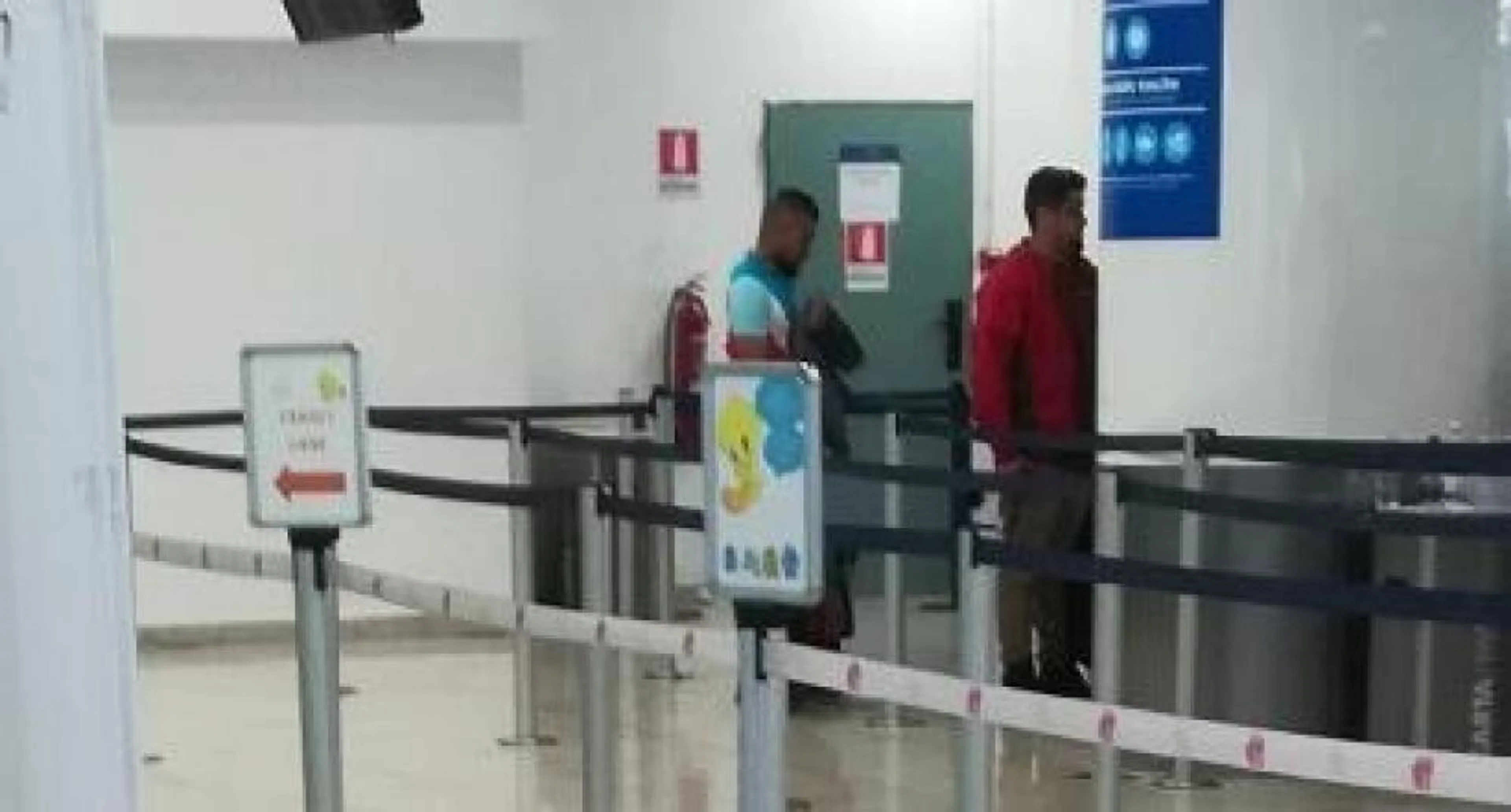 Copertina di Vidal al Napoli? No, è solo un sosia e il web si scatena