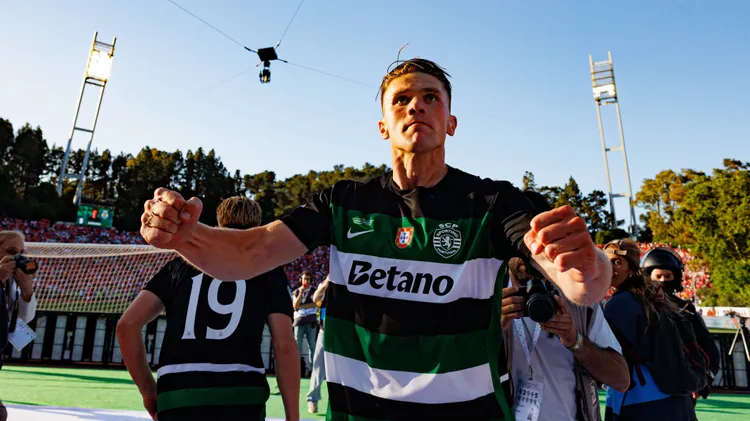 /images/v/i/k/viktor-gyokeres-seen-celebrating-after-scoring-goal-during-taca-de-portugal-2025-final-game-between-teams-of-sl-benfica-and-sporting-cp-maciej-rogowski-lisboa-estadio-nacional-jamor-portugal-copyright-xmaciejxrogowskix-tacadeportugal2025gamefull-322jpg_1750338917931.jpg