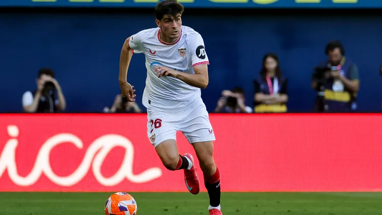 /images/v/i/l/villarreal-cf-v-sevilla-fc-la-liga-ea-sports-juan-luis-sanchez-velasco-known-as-juanlu-of-sevilla-fc-participates-in-the-la-liga-match-between-villarreal-cf-and-sevilla-fc-at-la-ceramica-stadium-in-villarreal-spain-on-may-25-2025-villarreal-spain-copyright-xjosexmiguelxfernandezx-originalfilenamefernandezdevelascosanz-valencia250525nplo0jpgjpg_1753947735143.jpg