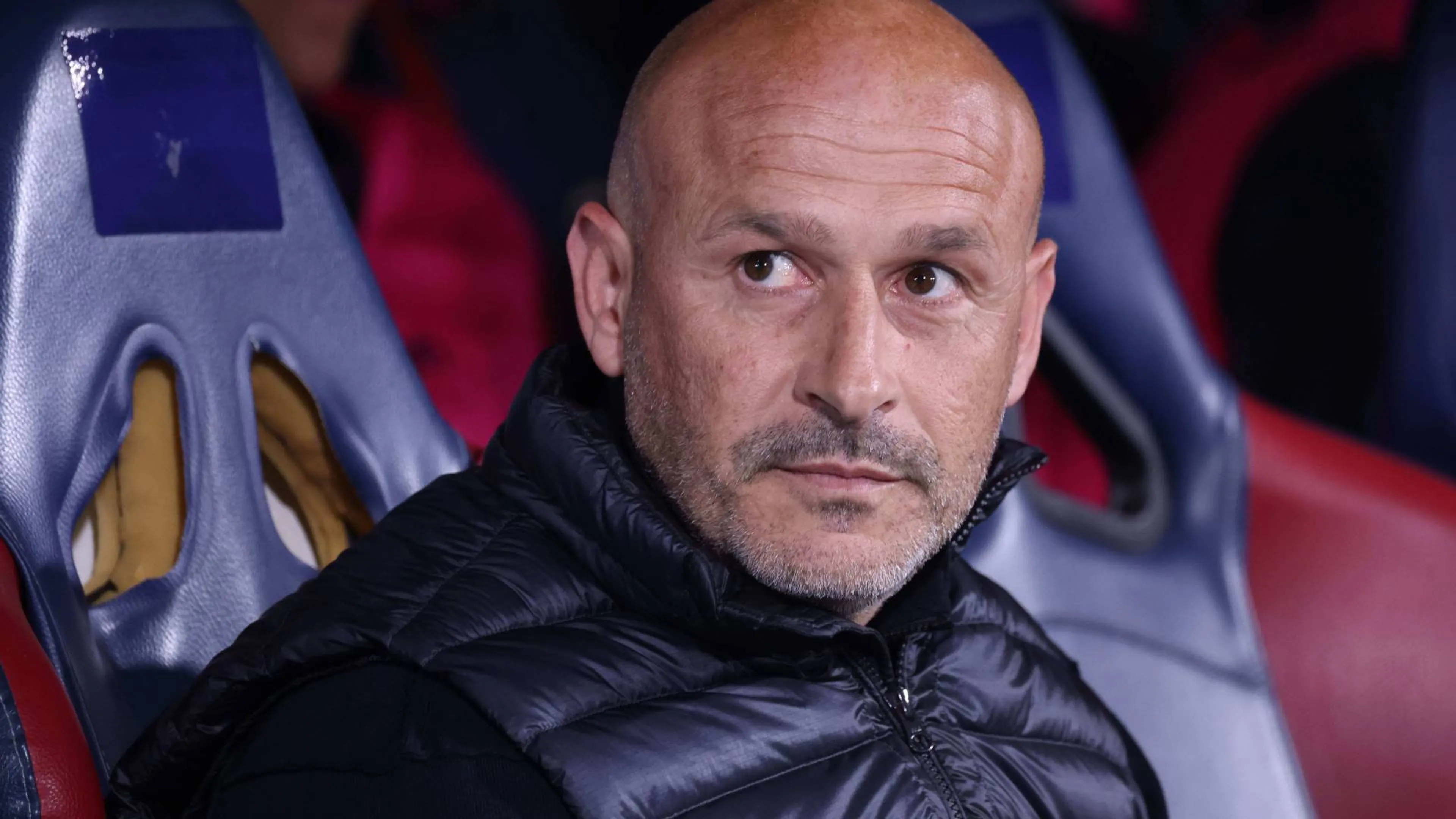 Copertina di Juventus, Vlahovic elogiato da Italiano: "Giocatore fenomenale. La sua assenza è un vantaggio"