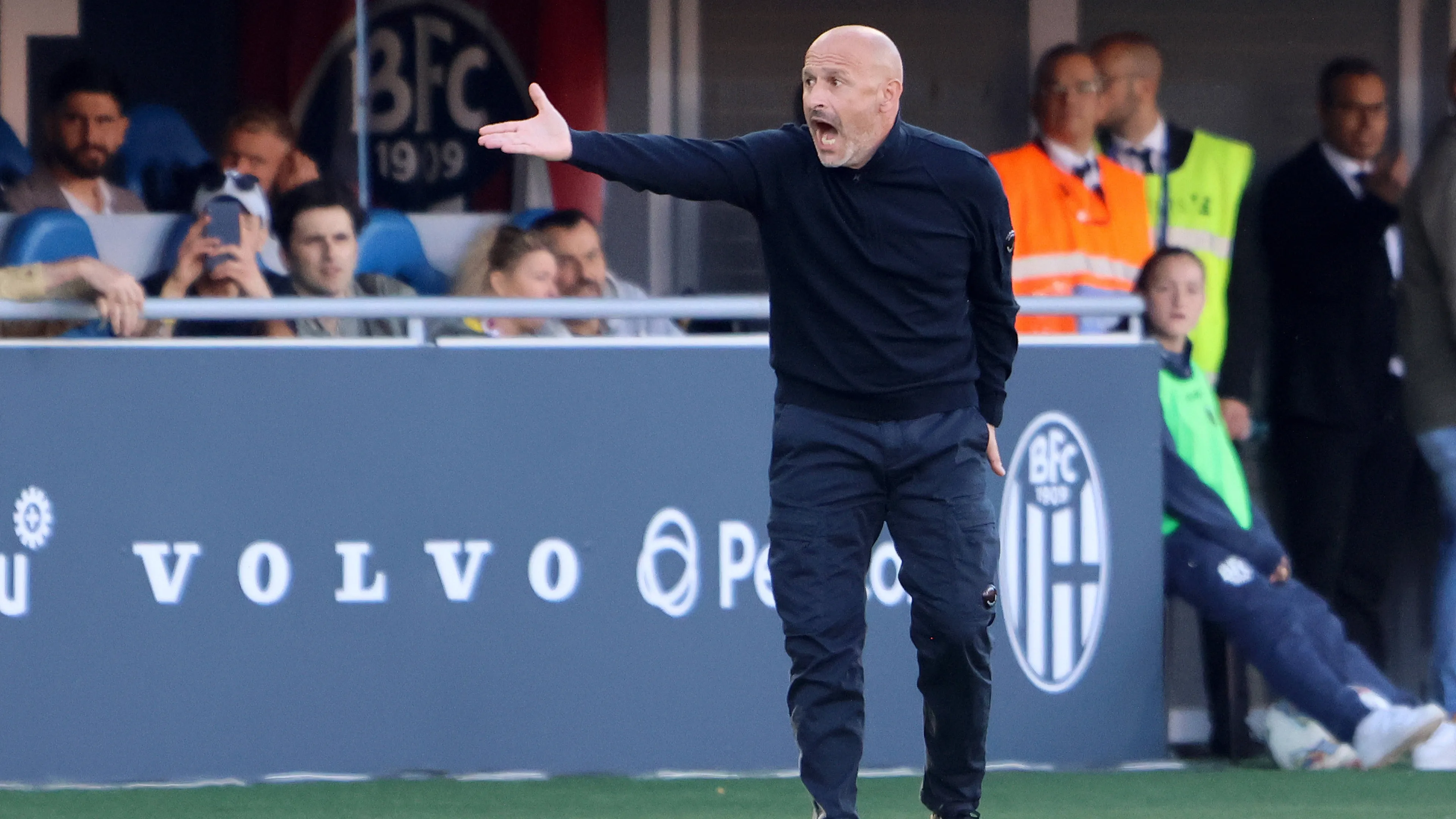 Calciomercato Bologna, Ndoye in uscita? Okafor possibile sostituto