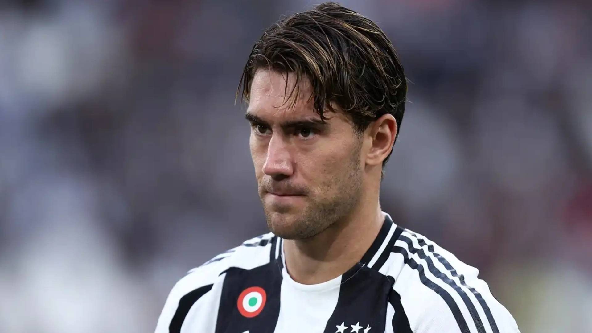 Vlahovic-e-il-giocatore-meno-coinvolto-nella-Juve-come-si-evince-dai-dati-riportati-da-Fabio-Caressa