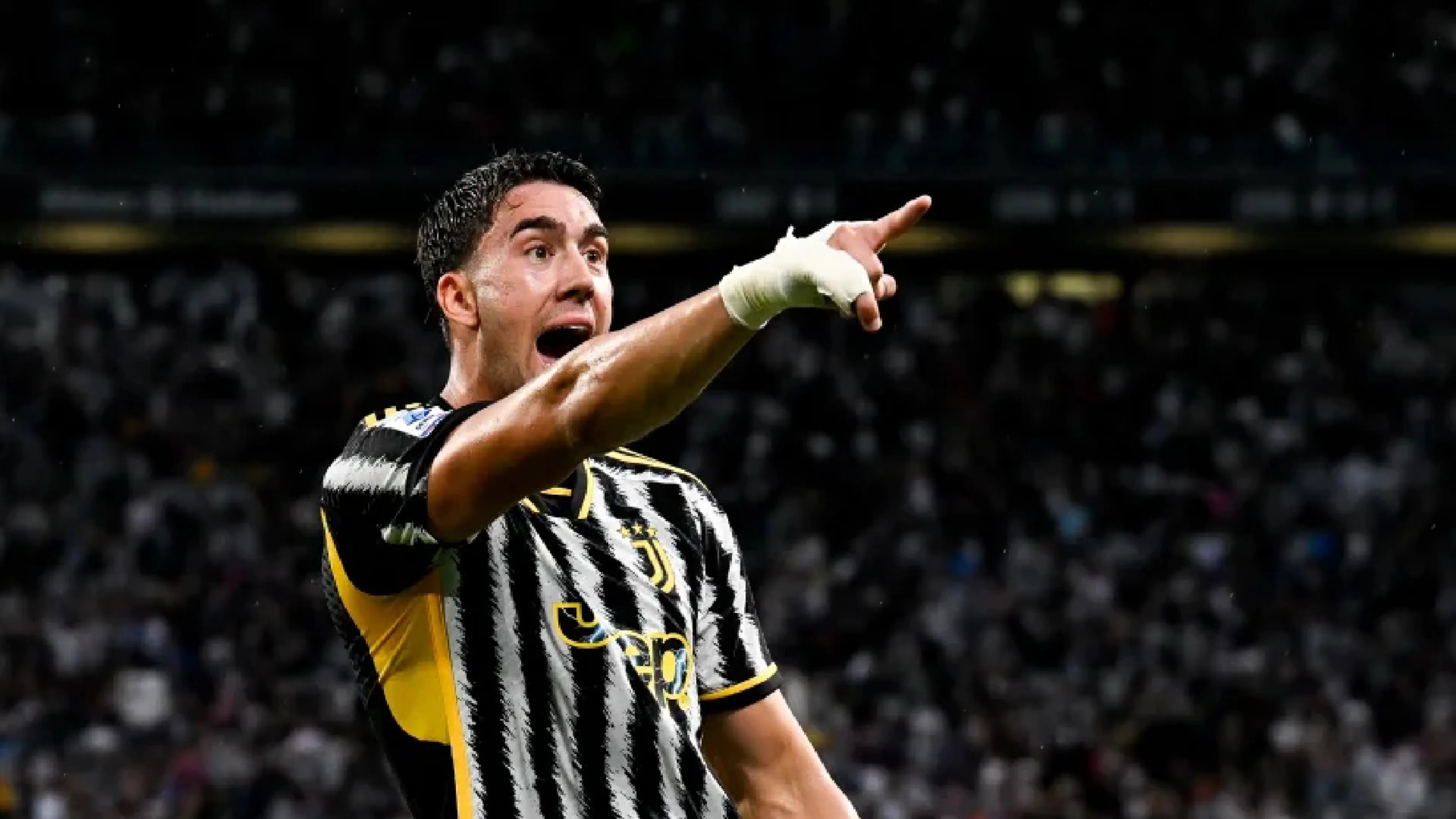 Copertina di Juve, retroscena di mercato: tentato in estate lo scambio Donnarumma-Vlahovic