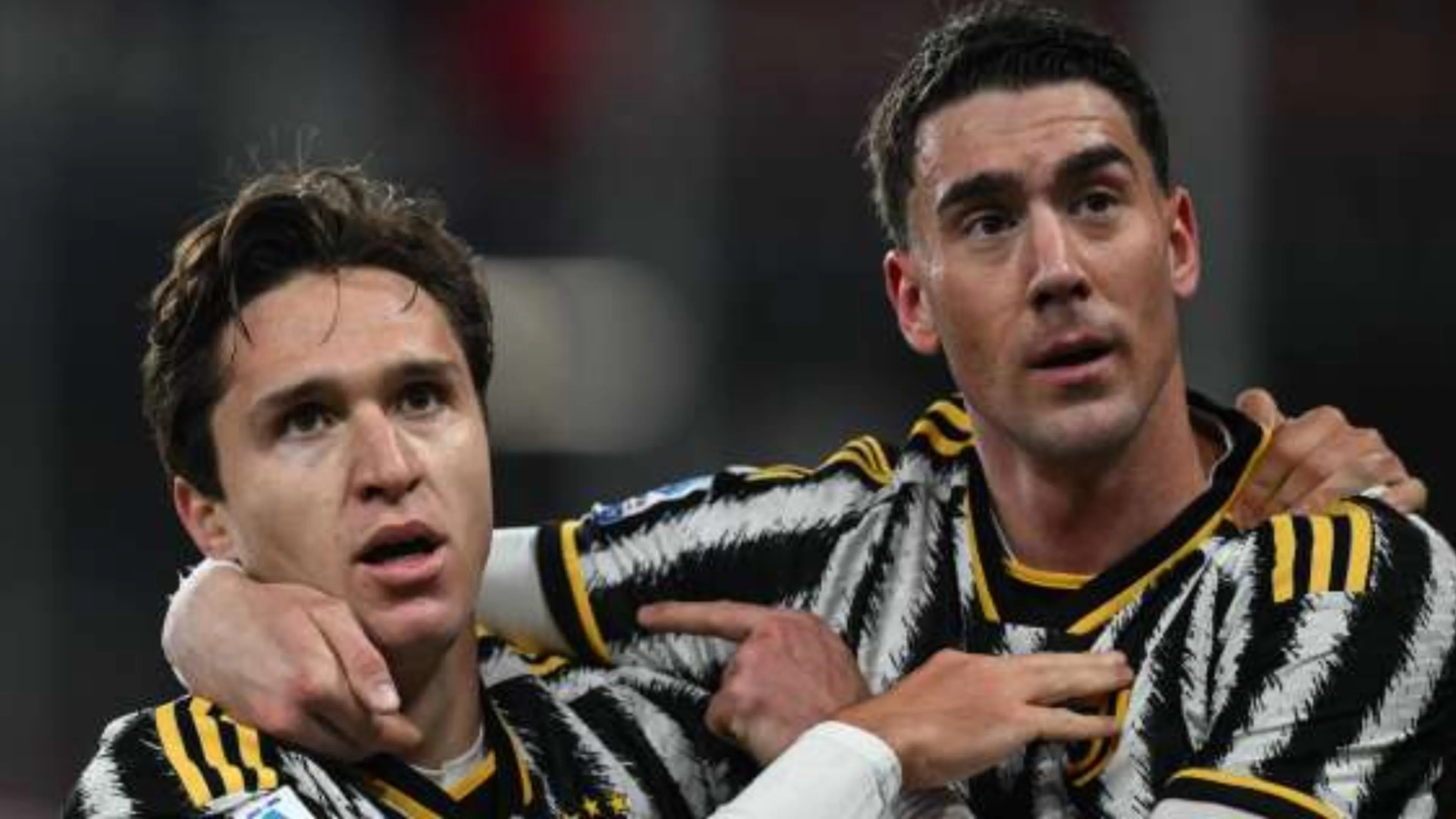 Copertina di Il messaggio social di Vlahovic a Chiesa lascia spiazzati i tifosi della Juventus