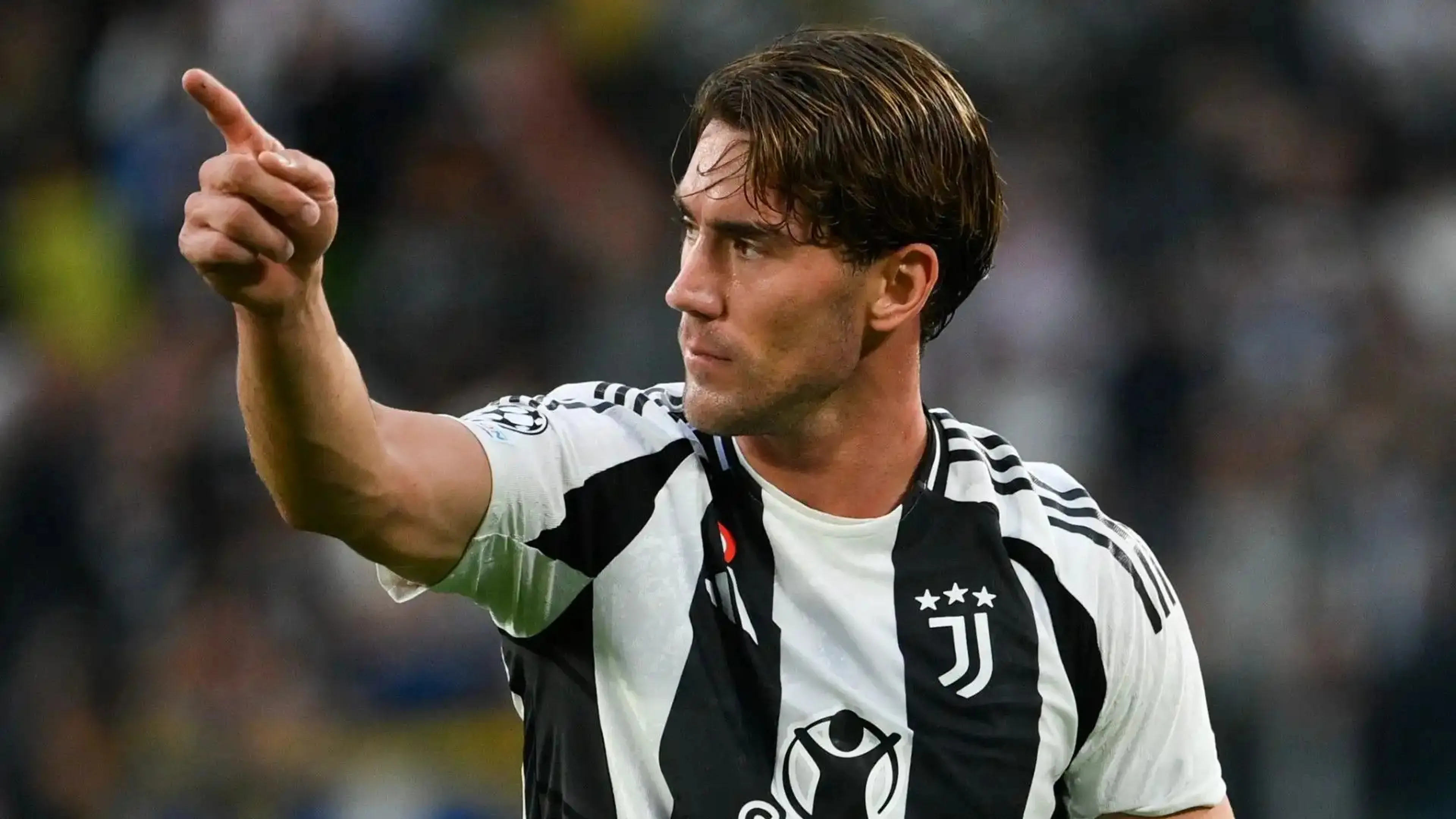 Occhio Juve, l'Arsenal ha messo Vlahovic nel mirino per gennaio: il contratto agevola i Gunners