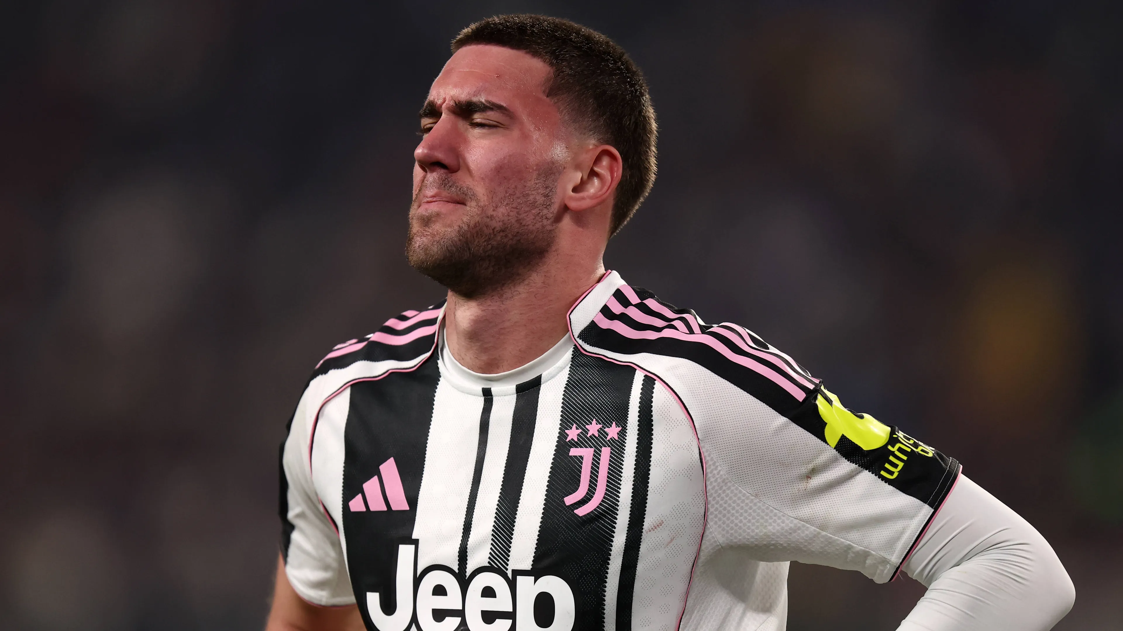 Infortunio Vlahovic, arriva la decisione che spiazza i tifosi