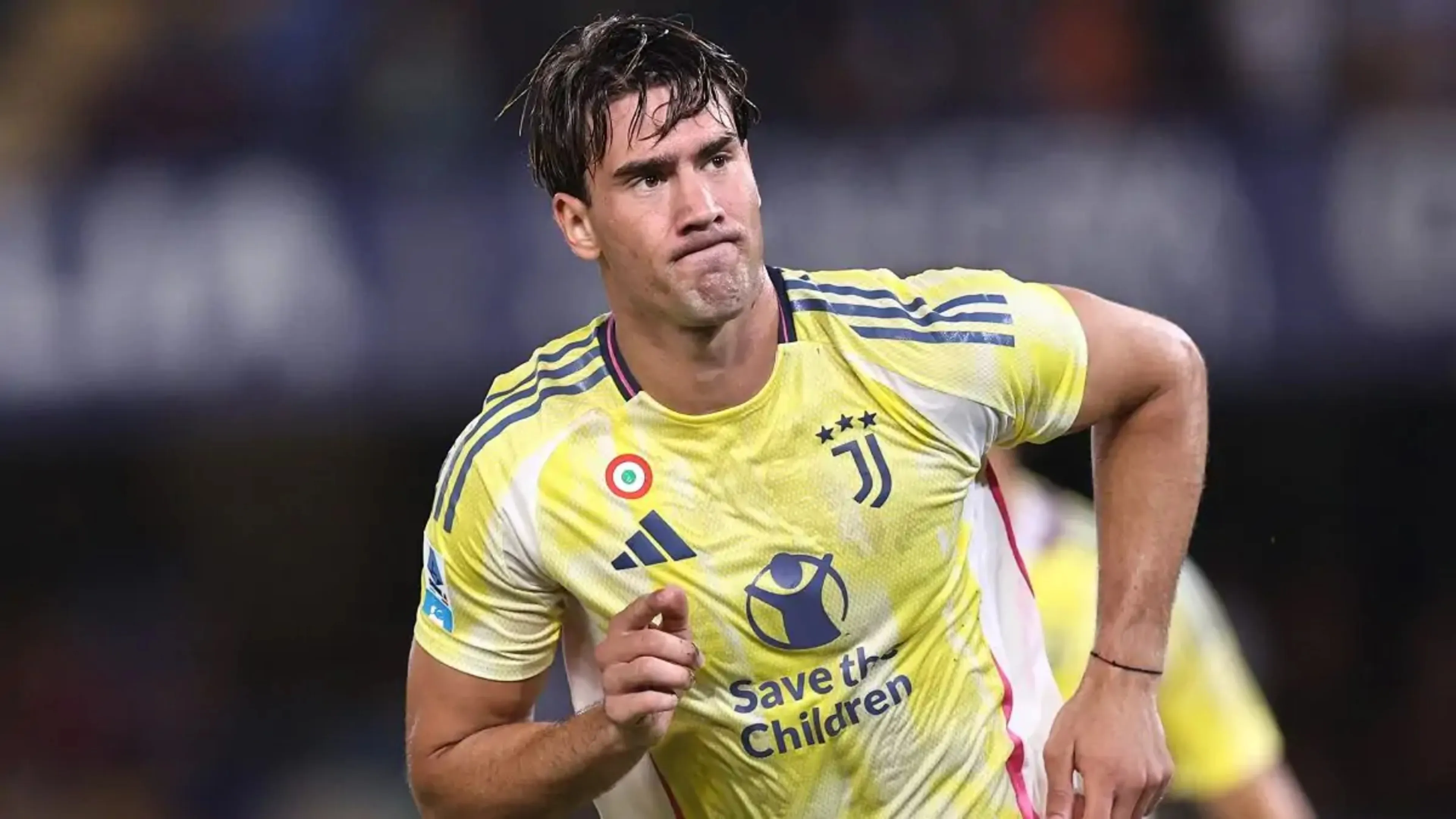 Copertina di Juve, il rinnovo di Vlahovic parte già in salita: l'ingaggio super del serbo blocca la strada