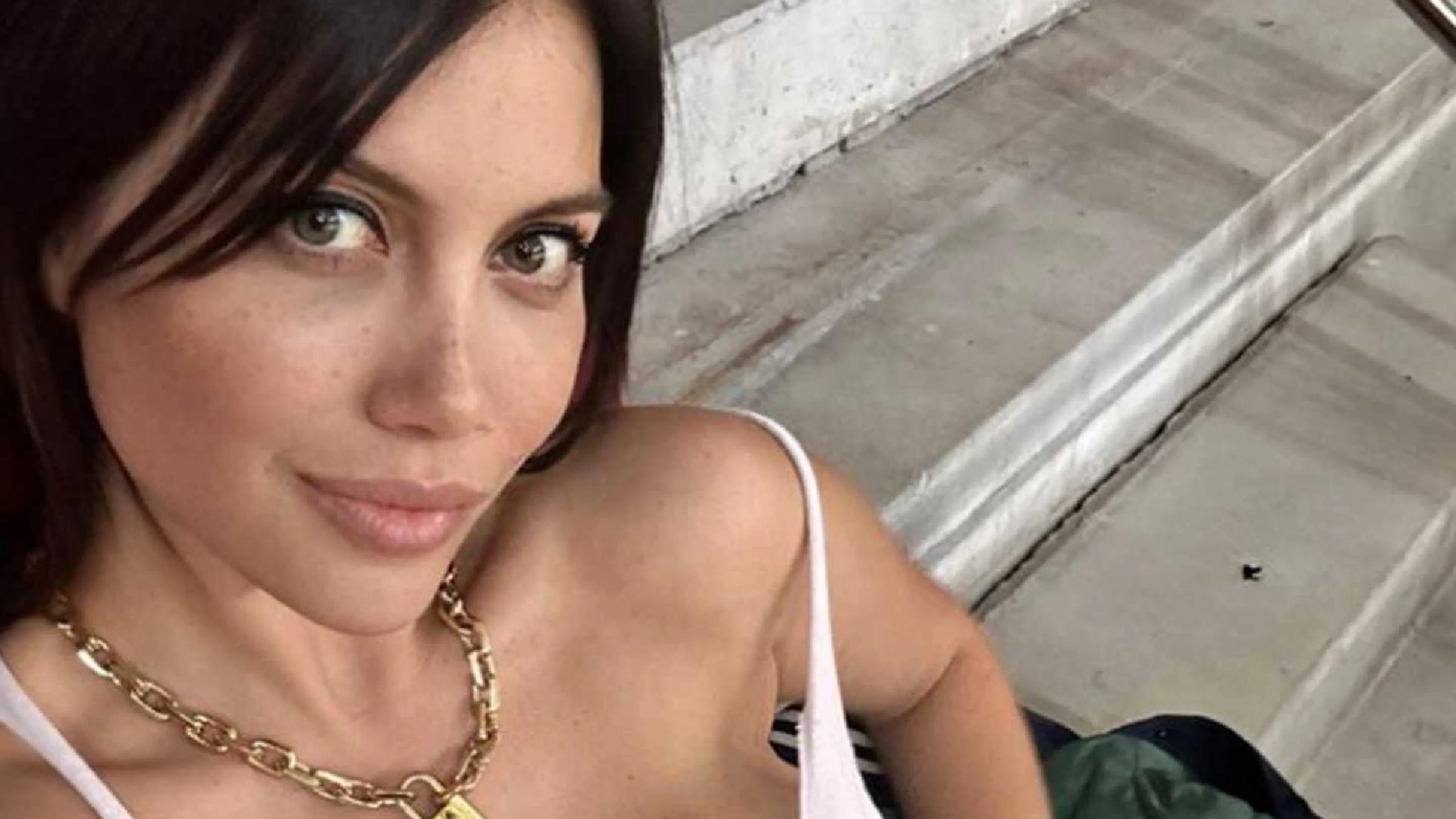 Copertina di La svolta "hot" di Wanda Nara: sbarca su un sito di contenuti per adulti. Cifre da capogiro