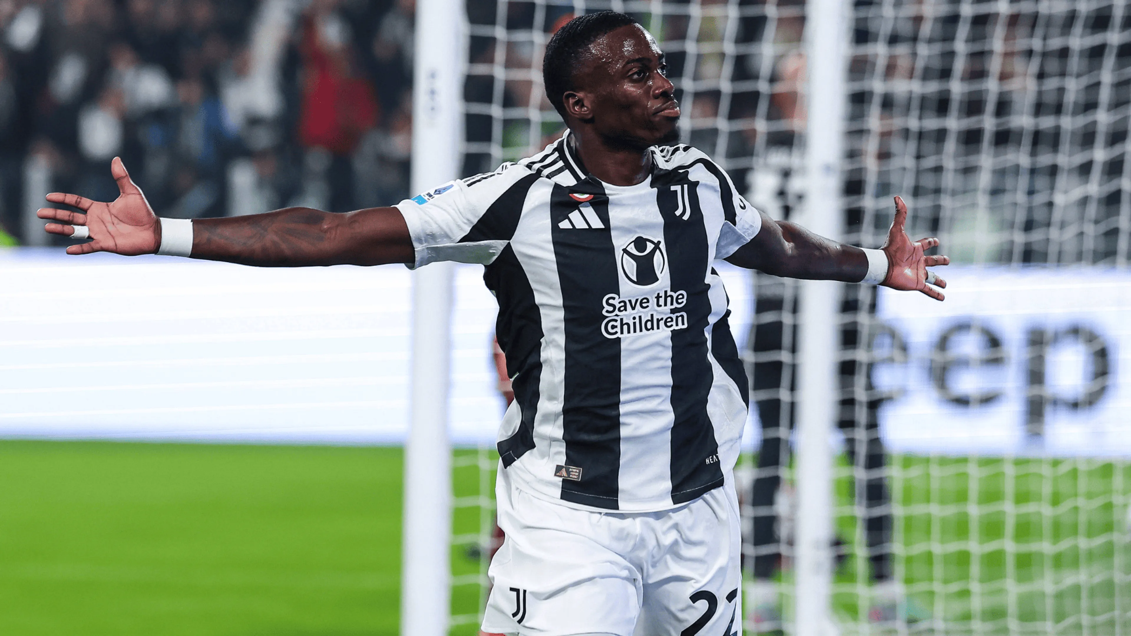 Copertina di Juve-David, il primo flirt social che fa impazzire i tifosi