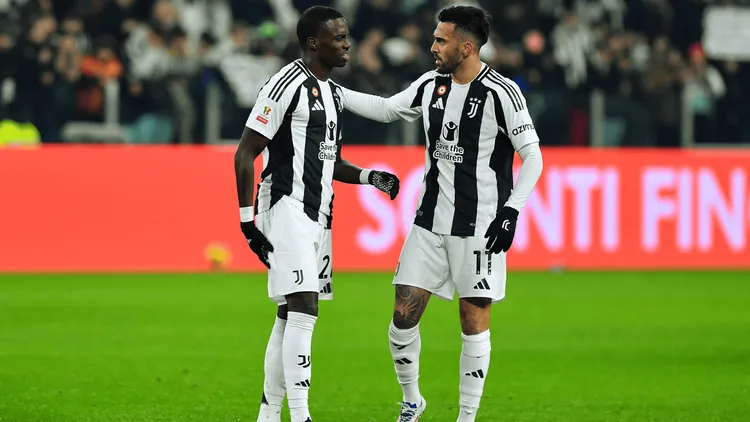 /images/w/e/a/weah-juventus-1.png