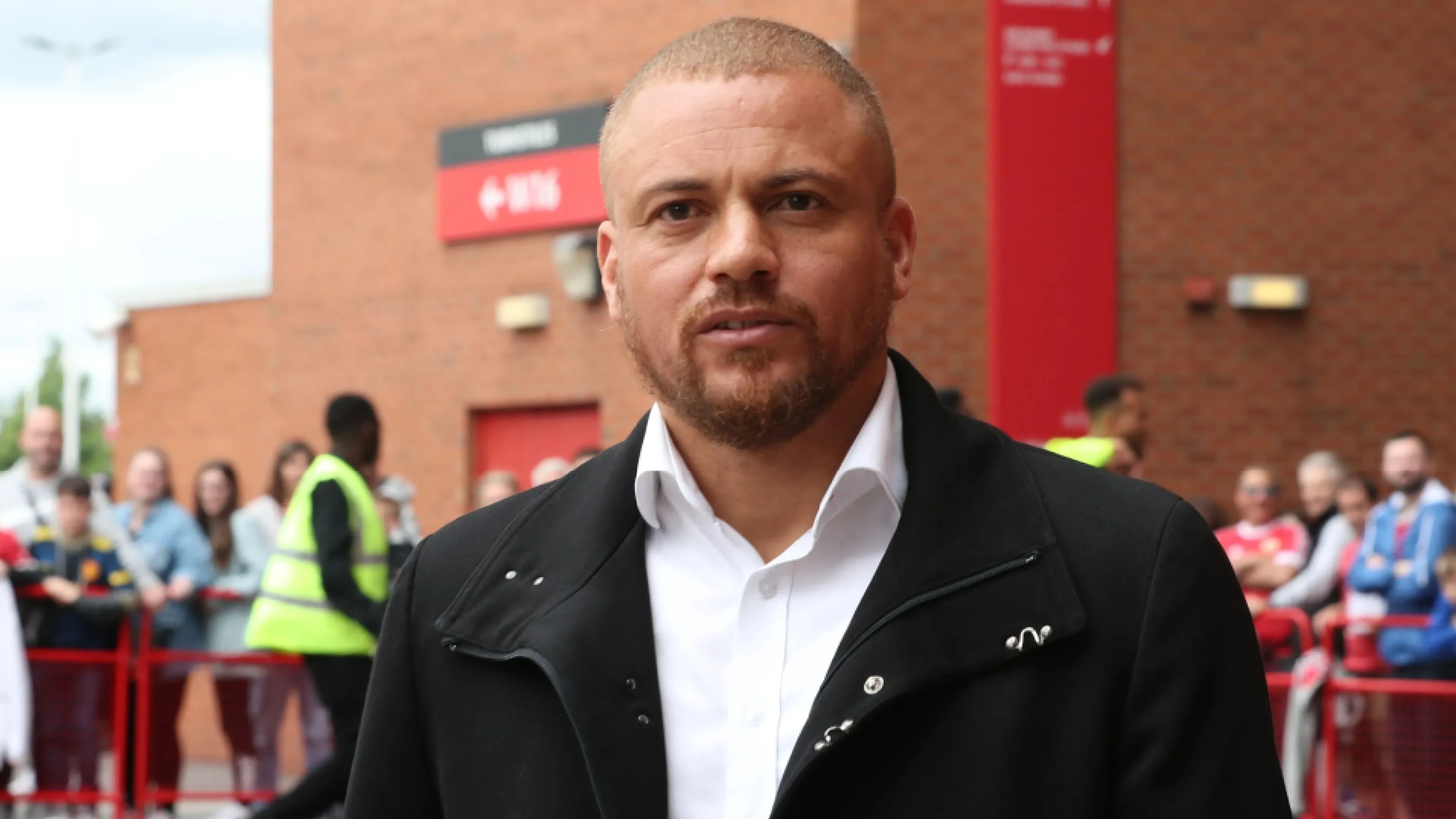 Dalla gloria alla bancarotta: l'ex Man Utd in rovina