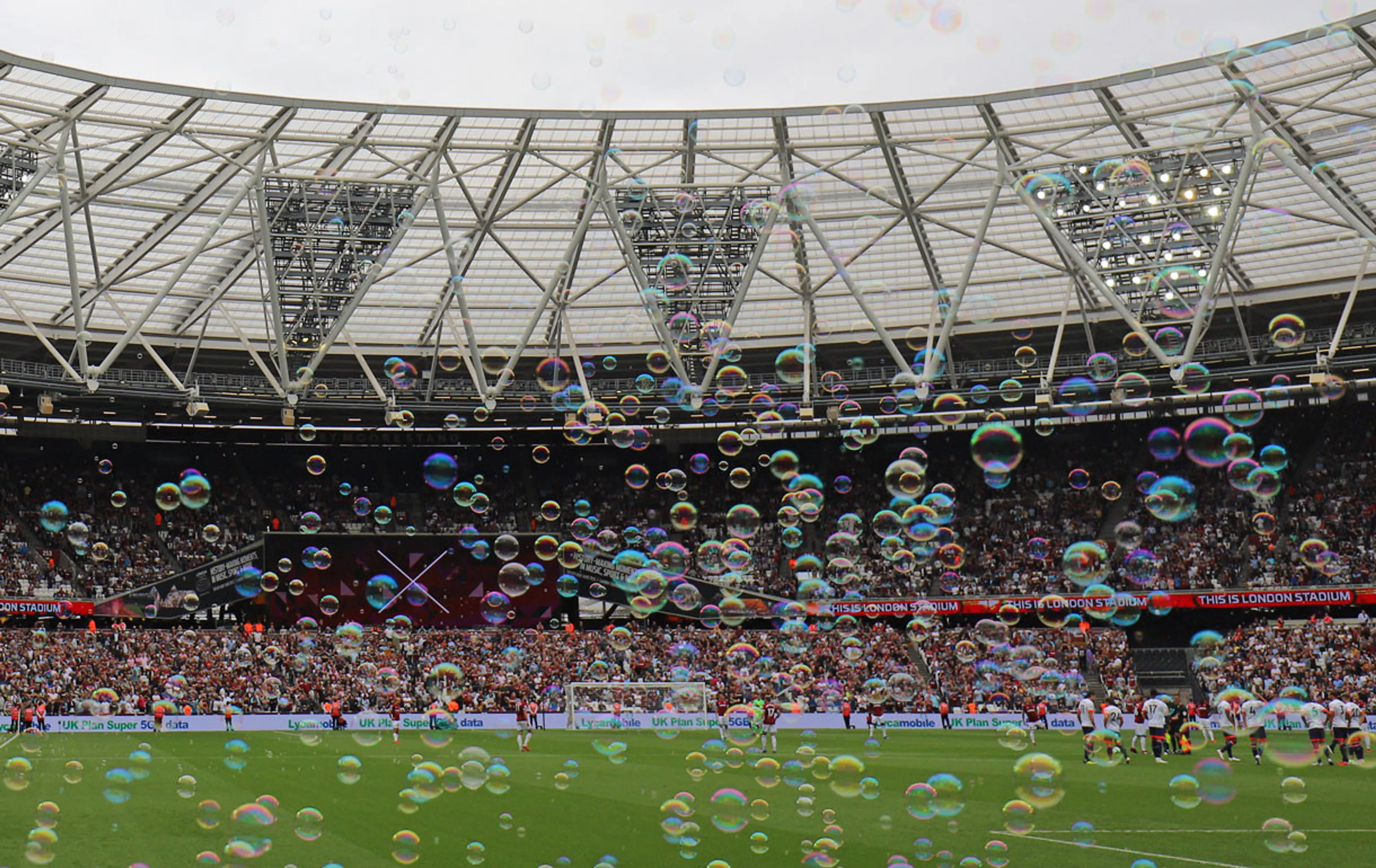 west-ham-bubbles