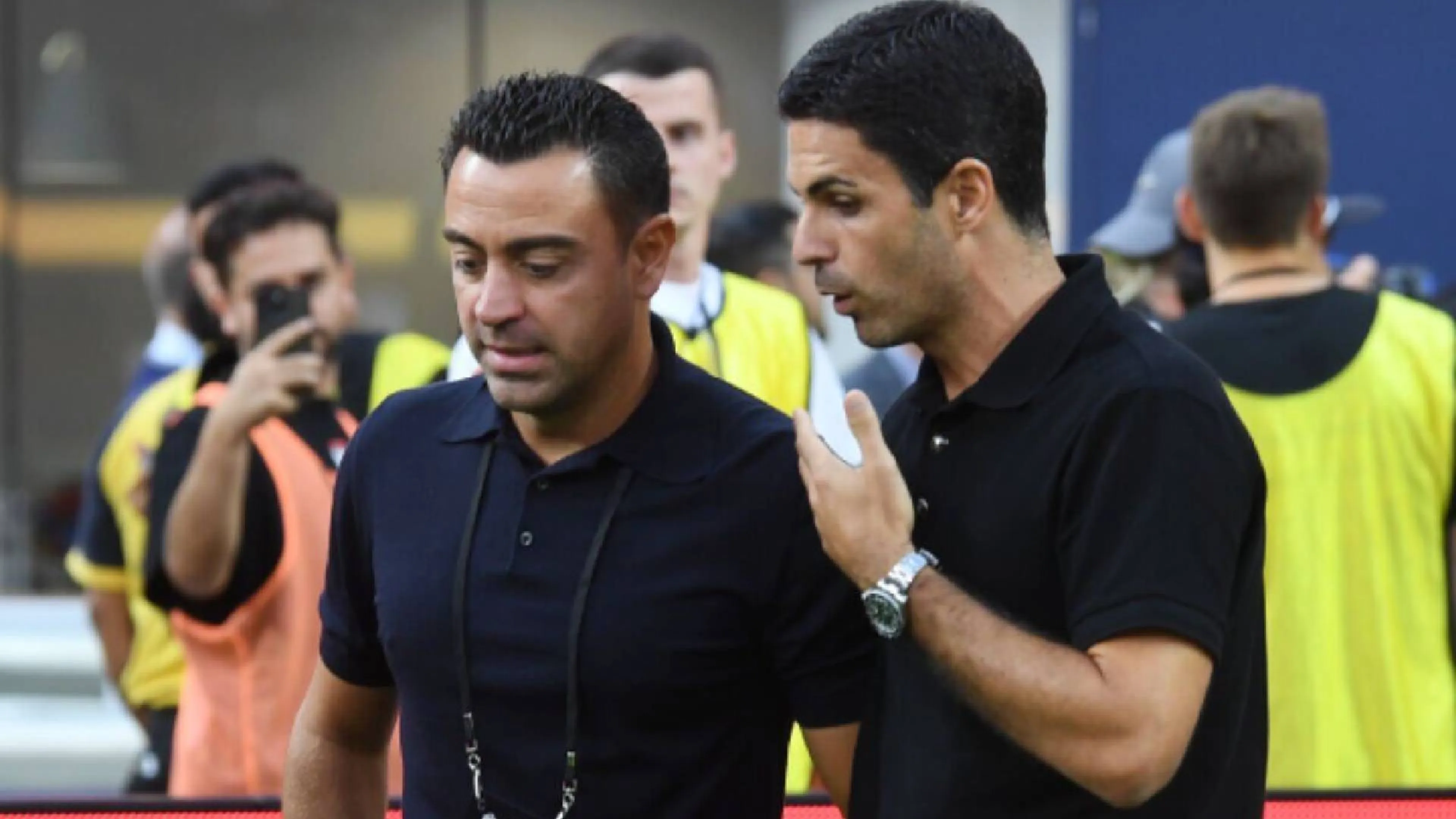 Barcellona-Arsenal, lite  Xavi-Arteta: il tecnico blaugrana incalza il collega