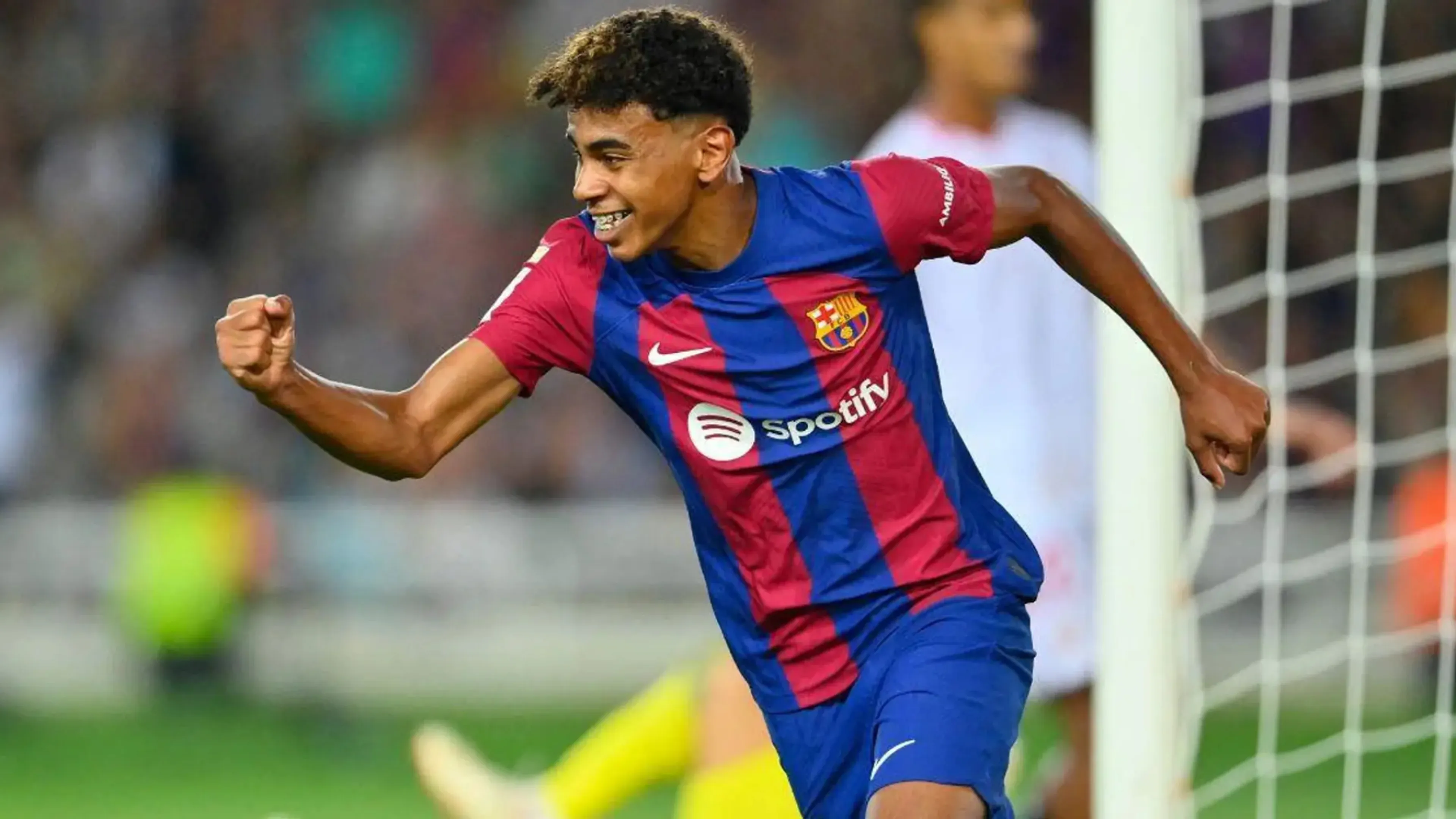 Copertina di Offerta pazza del PSG per Lamine Yamal al Barcellona (MARCA)