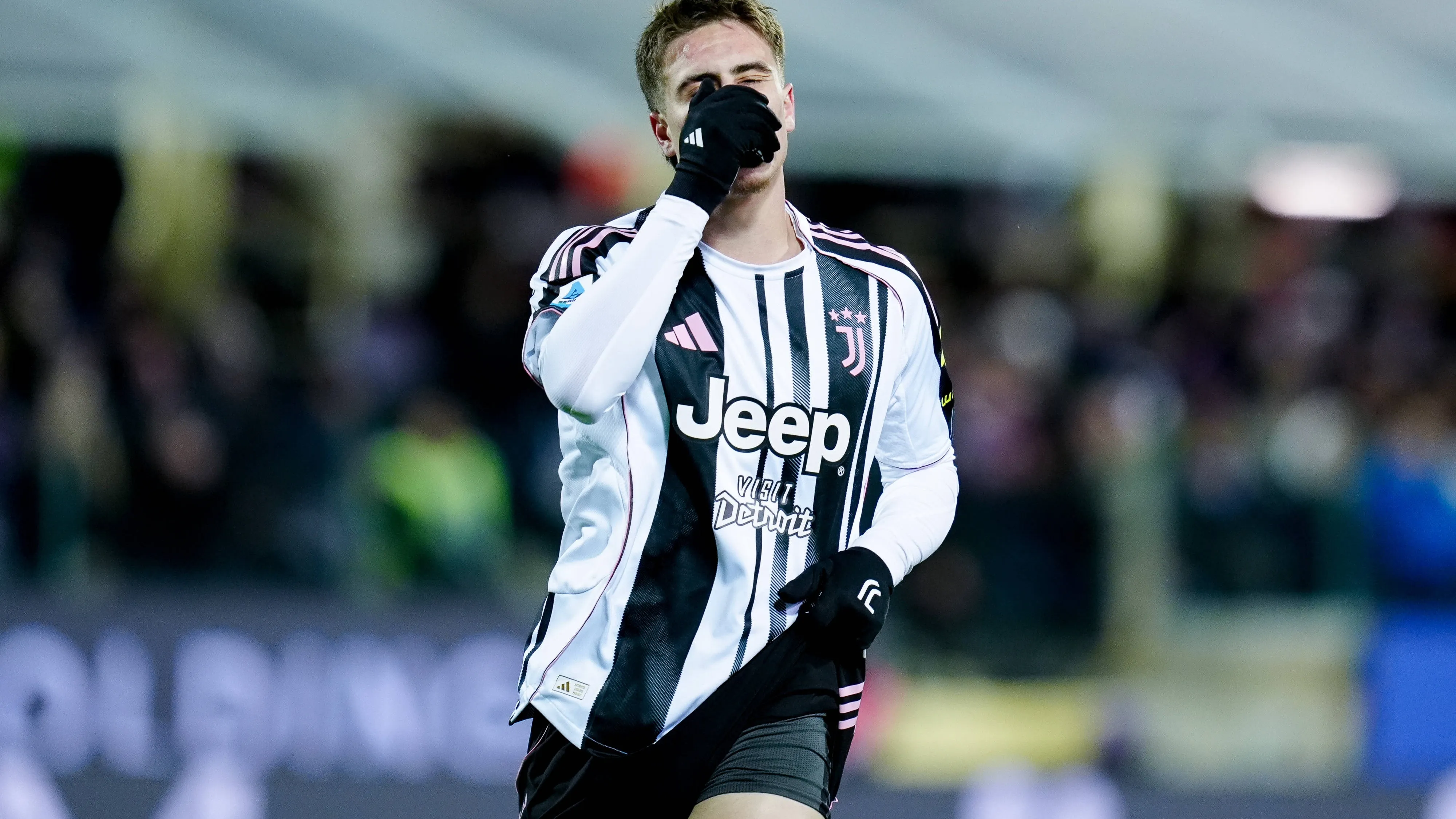 yildiz con la maglia della juventus