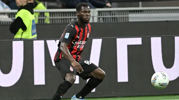 /images/y/u/n/yunus-musah-serie-a-2024-25-milan-monza-2-0-milan-new-shirt-2025-26-azione-action-single-shot-serie-a-2024-25-milan-monza-2-0-milan-maglia-nuova-2025-26jpg_1749840345656.jpg