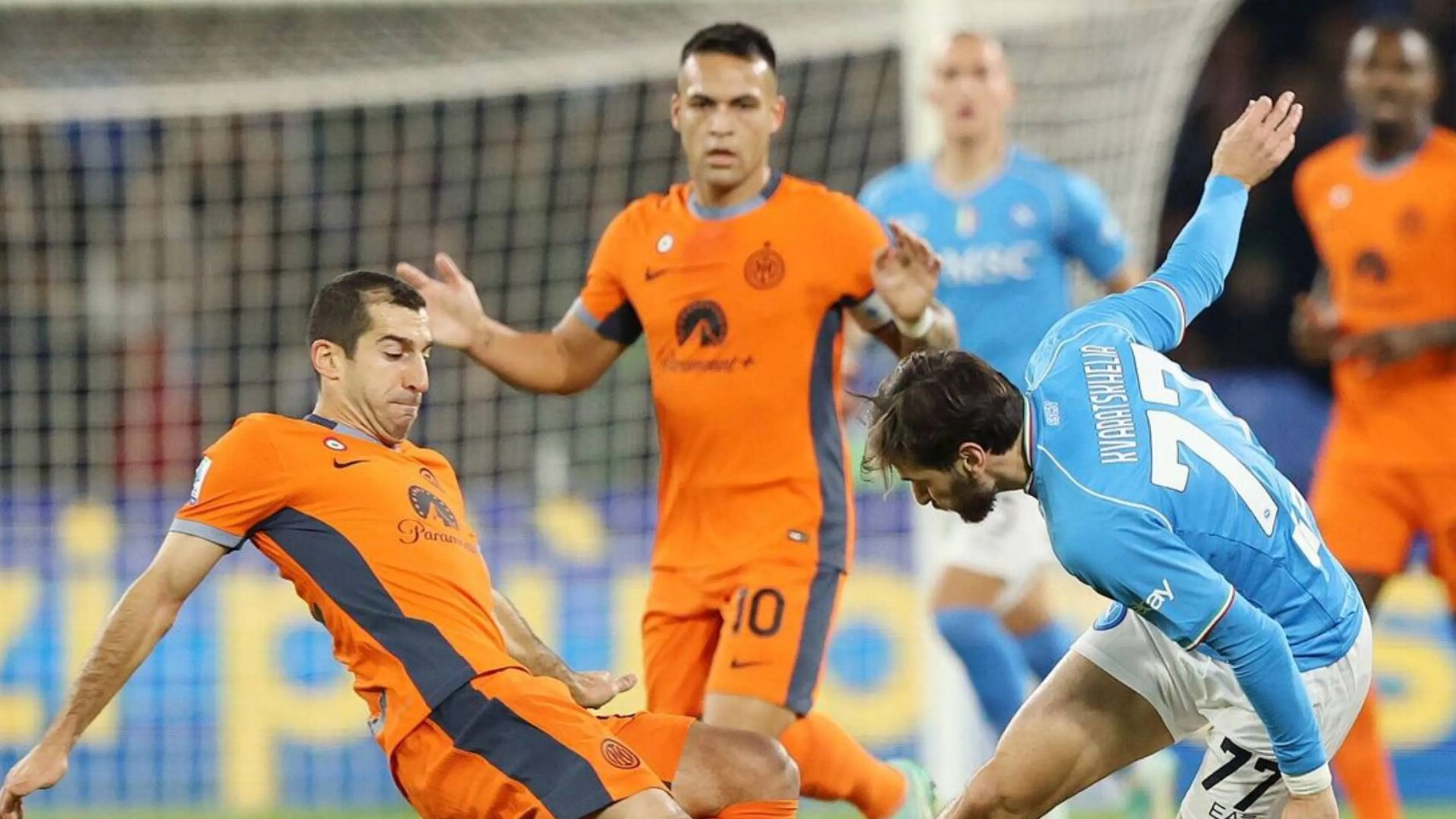 Copertina di Napoli-Inter, Zazzaroni: "Purtroppo vinceranno i nerazzurri, vi spiego"