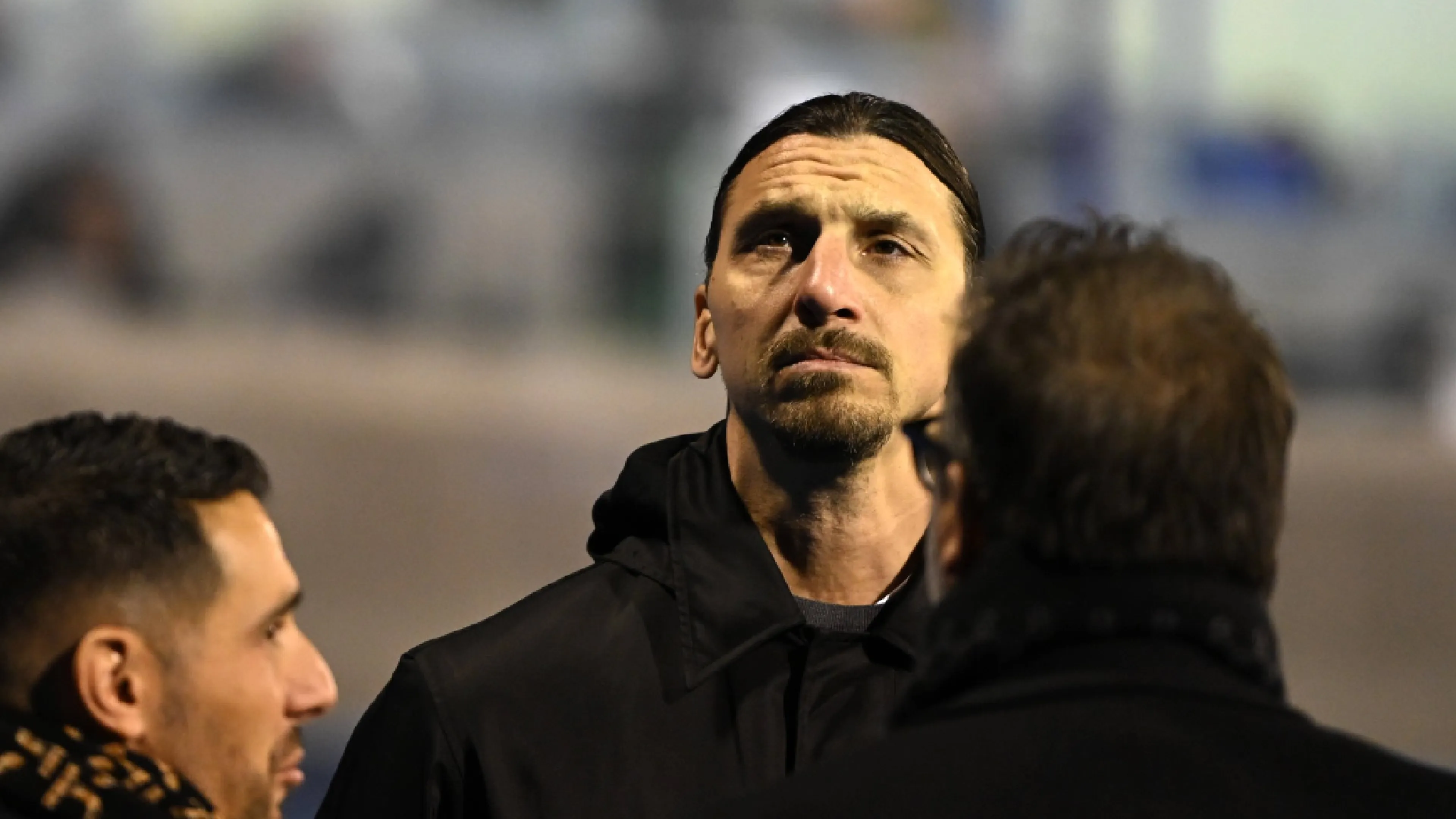 Copertina di Ibrahimovic torna a Milanello dopo tre settimane! Ma il suo ruolo nel club è ormai ridimensionato…